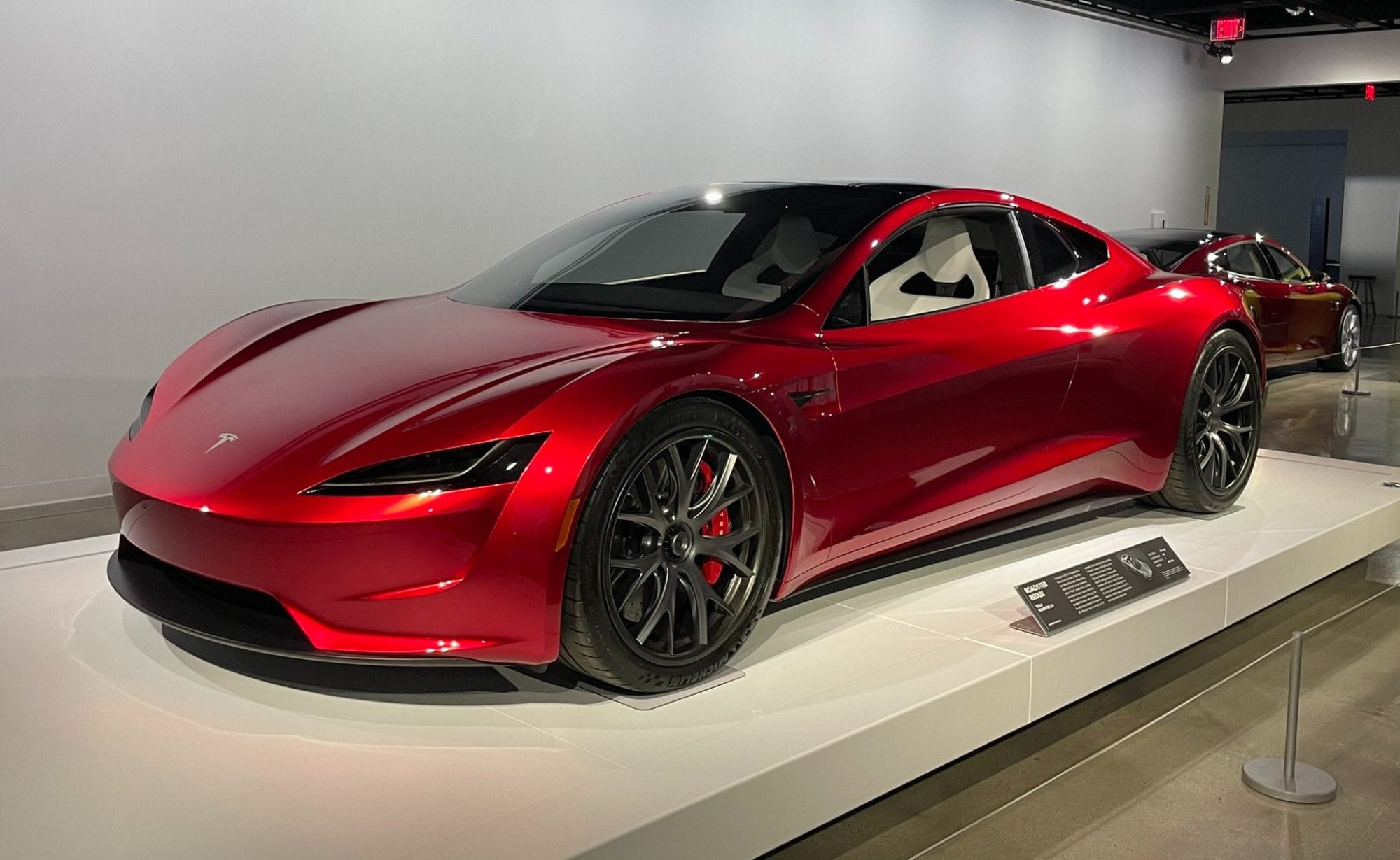 Tesla Roadster 2025